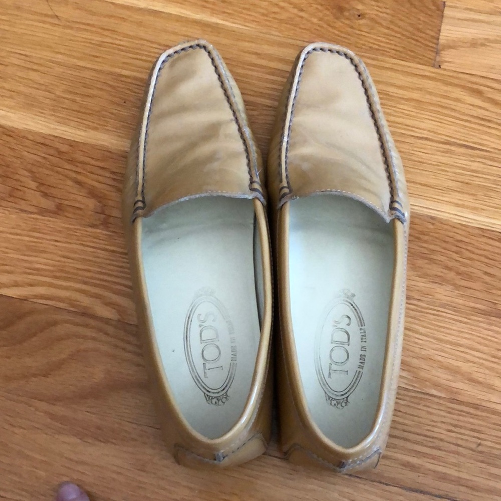 Todd’s patent leather car shoes